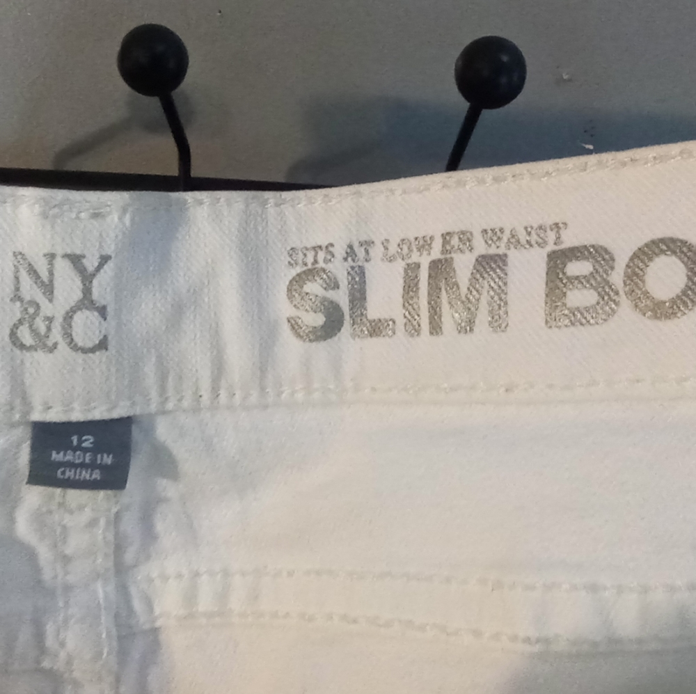 🔥3/$40🔥NWOT NY&Co. White Jeans - Picture 10 of 10